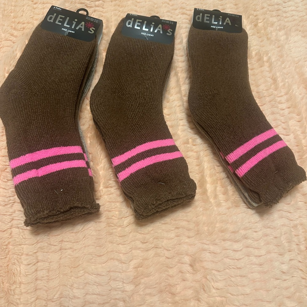 Women’s dELiA*s mid crew socks -NWT - 6 pair